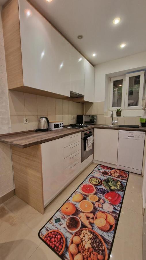Apartman Roses Загреб Екстер'єр фото